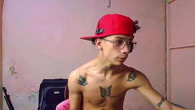 Snapshot of mateodeamjo chatting on July 16, 2026, 1:57 am mateodeamjo online show from July 16, 2026, 1:57 am