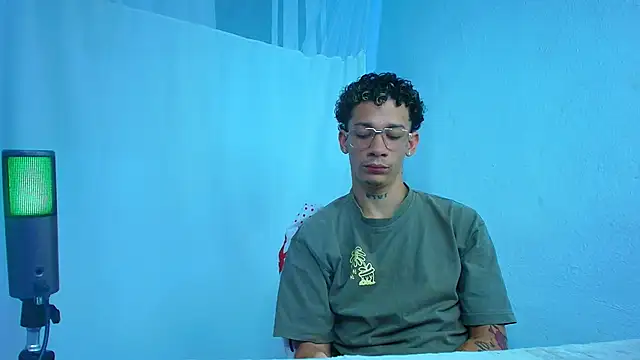 Snapshot of mateodeamjo chatting on March 31, 2026, 2:46 am mateodeamjo online show from March 31, 2026, 2:46 am
