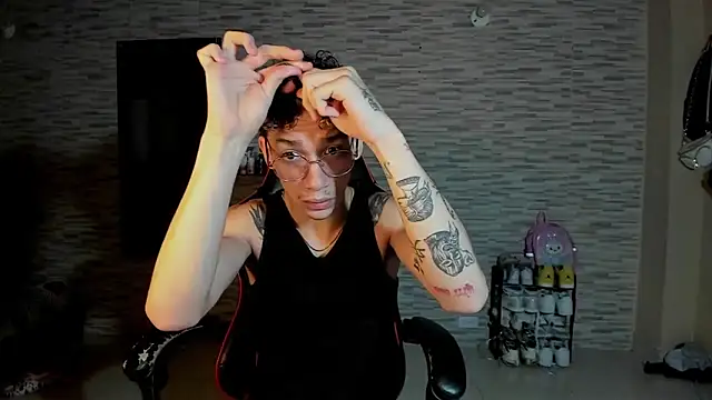 Snapshot of mateodeamjo chatting on October 10, 2025, 7:42 am mateodeamjo online show from October 10, 2025, 7:42 am