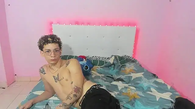 Snapshot of mateodeamjo chatting on October 17, 2025, 10:07 am mateodeamjo online show from October 17, 2025, 10:07 am