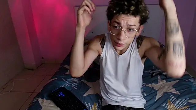 Snapshot of mateodeamjo chatting on October 12, 2025, 7:21 am mateodeamjo online show from October 12, 2025, 7:21 am