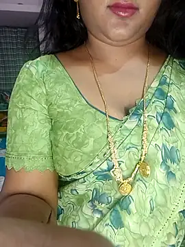 Snapshot of louise92 chatting on March 29, 2026, 8:05 am louise92 online show from March 29, 2026, 8:05 am