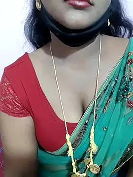 Snapshot of louise92 chatting on February 25, 2025, 4:57 am louise92 online show from February 25, 2025, 4:57 am