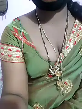 Snapshot of louise92 chatting on January 9, 2025, 5:43 pm louise92 online show from January 9, 2025, 5:43 pm