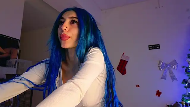 Snapshot of AriaVoss chatting on December 16, 2025, 9:52 pm AriaVoss online show from December 16, 2025, 9:52 pm