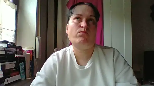  squirty cum lady  online show from June 12, 2026, 4:27 pm