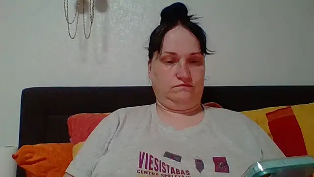  squirty cum lady  online show from June 17, 2026, 8:19 pm