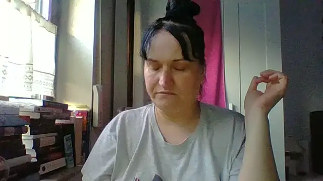  squirty cum lady  online show from June 10, 2026, 7:15 pm