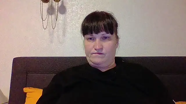  squirty cum lady  online show from March 15, 2026, 9:11 pm