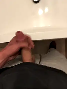 Snapshot of Gibboto chatting on September 29, 2025, 10:22 am Gibboto online show from September 29, 2025, 10:22 am