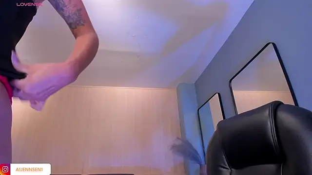 AllyJensen online show from February 27, 2025, 5:26 pm