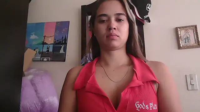 Snapshot of trianabell chatting on April 5, 2026, 5:08 pm trianabell online show from April 5, 2026, 5:08 pm