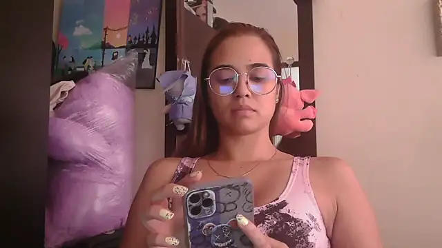 Snapshot of trianabell chatting on May 1, 2026, 4:56 pm trianabell online show from May 1, 2026, 4:56 pm