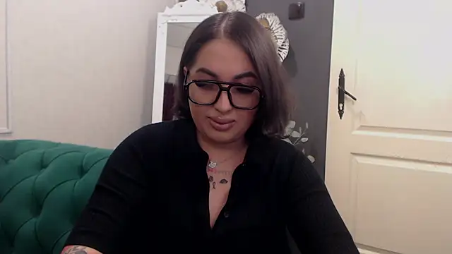 BustyAllyy online show from April 28, 2026, 4:11 pm