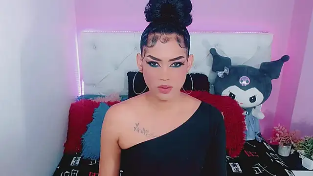 Snapshot of Amanda_bigx chatting on December 14, 2025, 5:35 am Amanda bigx online show from December 14, 2025, 5:35 am