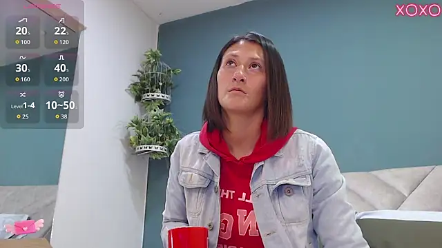 Snapshot of SharisWillian chatting on October 9, 2025, 4:13 am SharisWillian online show from October 9, 2025, 4:13 am