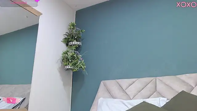 Snapshot of SharisWillian chatting on October 11, 2025, 4:02 am SharisWillian online show from October 11, 2025, 4:02 am