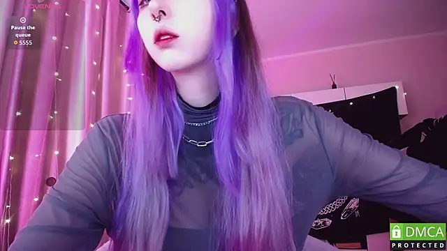 JustMeowGirl online show from August 7, 2026, 5:46 am