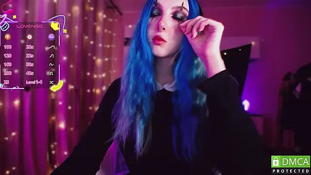 Snapshot of JustMeowGirl chatting on October 31, 2025, 4:20 am JustMeowGirl online show from October 31, 2025, 4:20 am