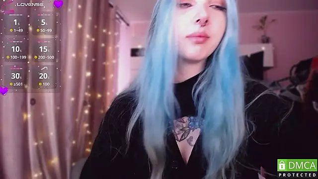 Snapshot of JustMeowGirl chatting on March 14, 2026, 5:02 am JustMeowGirl online show from March 14, 2026, 5:02 am