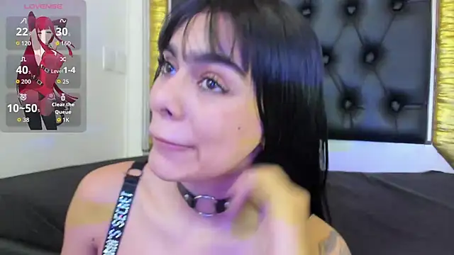 Foxy Assh  online show from December 14, 2025, 2:00 pm