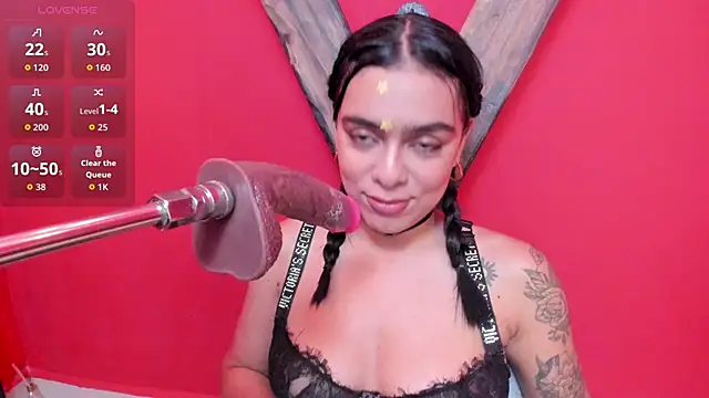 Foxy Assh  online show from May 2, 2026, 3:34 am