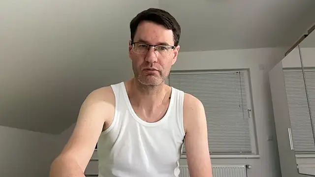 zxzx cam1 online show from February 15, 2026, 6:18 pm