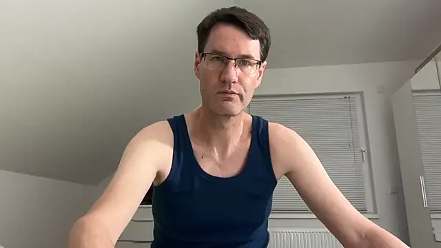 zxzx cam1 online show from March 3, 2026, 6:37 pm