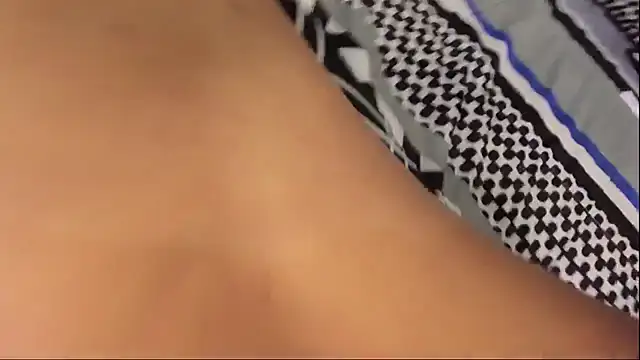 Snapshot of Valentine_petite1 chatting on October 13, 2025, 2:40 pm Valentine petite1 online show from October 13, 2025, 2:40 pm