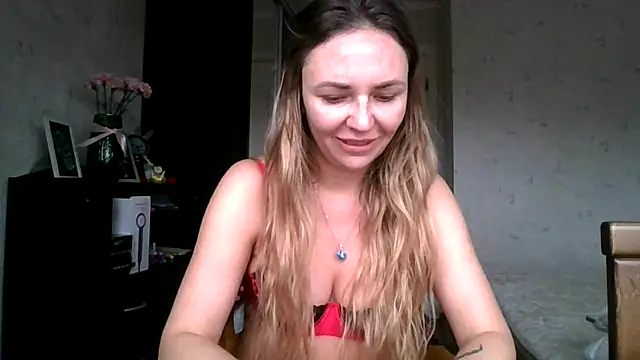 AngelinaLove28 online show from November 8, 2025, 7:56 am