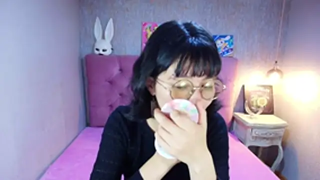 charlottemoonxz online show from June 24, 2026, 5:44 pm