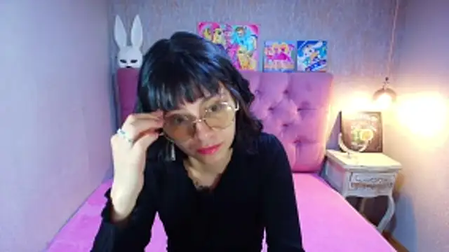 charlottemoonxz online show from June 22, 2026, 5:43 pm