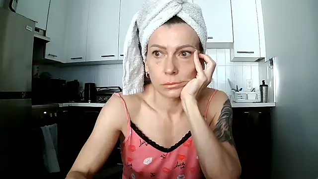 Snapshot of anechka1 chatting on June 24, 2026, 1:21 pm anechka1 online show from June 24, 2026, 1:21 pm