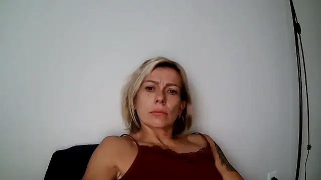 anechka1 online show from October 13, 2025, 12:18 pm