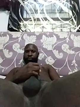 Snapshot of Stallion100 chatting on November 7, 2025, 7:57 am Stallion100 online show from November 7, 2025, 7:57 am