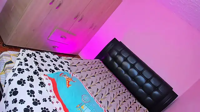 Snapshot of Charming_J chatting on March 22, 2026, 8:49 am Charming J online show from March 22, 2026, 8:49 am