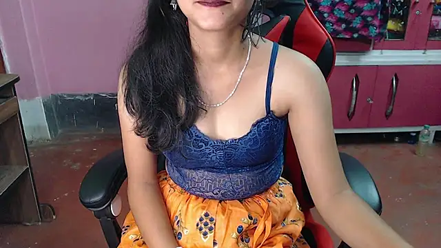 Snapshot of Angel_Alison_ chatting on February 23, 2025, 9:37 pm Angel Alison online show from February 23, 2025, 9:37 pm