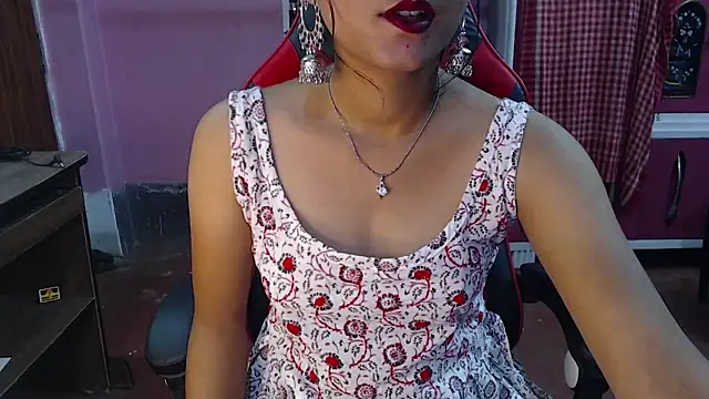 Snapshot of Angel_Alison_ chatting on December 21, 2024, 6:11 pm Angel Alison online show from December 21, 2024, 6:11 pm