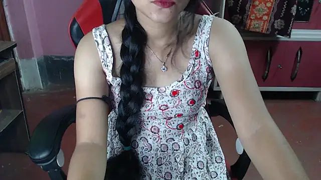 Snapshot of Angel_Alison_ chatting on May 18, 2026, 6:34 pm Angel Alison online show from May 18, 2026, 6:34 pm