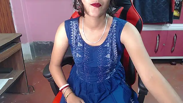 Snapshot of Angel_Alison_ chatting on February 11, 2025, 6:22 pm Angel Alison online show from February 11, 2025, 6:22 pm