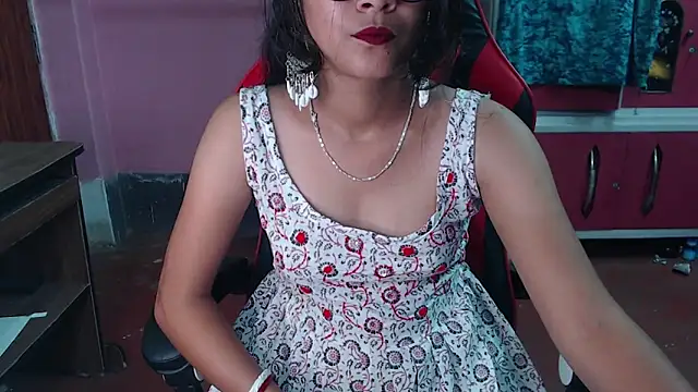 Snapshot of Angel_Alison_ chatting on February 12, 2025, 6:30 pm Angel Alison online show from February 12, 2025, 6:30 pm
