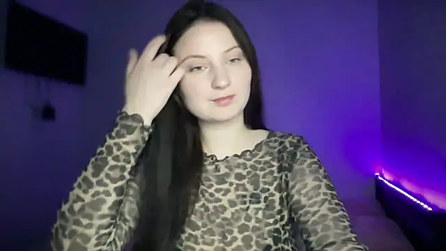 Snapshot of LocaAlis chatting on November 11, 2025, 1:17 pm LocaAlis online show from November 11, 2025, 1:17 pm