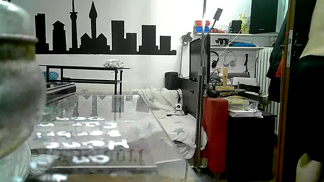 0815lukas2024 online show from October 12, 2025, 10:44 pm