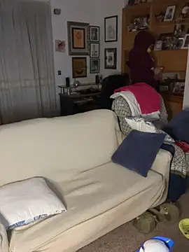 Snapshot of Kamaleonix chatting on March 22, 2025, 7:09 pm Kamaleonix online show from March 22, 2025, 7:09 pm