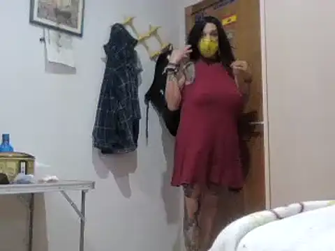 Snapshot of Kamaleonix chatting on December 30, 2024, 3:36 am Kamaleonix online show from December 30, 2024, 3:36 am