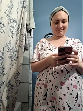 MilfyMrsRobinson online show from May 4, 2026, 3:26 pm