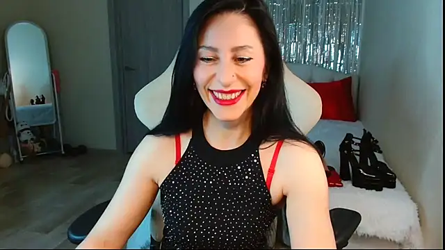 Snapshot of leillaMurrayy chatting on February 11, 2025, 4:13 pm leillaMurrayy online show from February 11, 2025, 4:13 pm