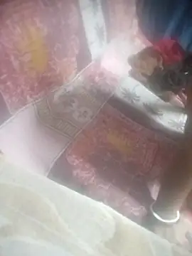 Snapshot of Working- chatting on February 24, 2026, 2:18 pm Working- online show from February 24, 2026, 2:18 pm