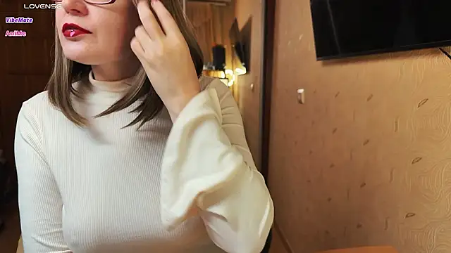 Snapshot of MyLadySkyLuck chatting on February 11, 2026, 3:56 pm MyLadySkyLuck online show from February 11, 2026, 3:56 pm