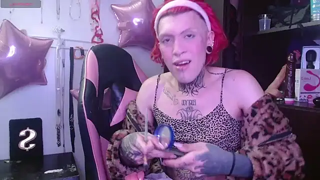 charlotbelucci  online show from March 3, 2026, 7:37 am